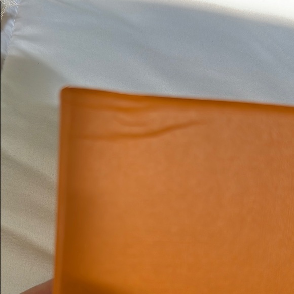 Louis Vuitton Orange Box with Beige Dust Bag - Picture 2 of 7